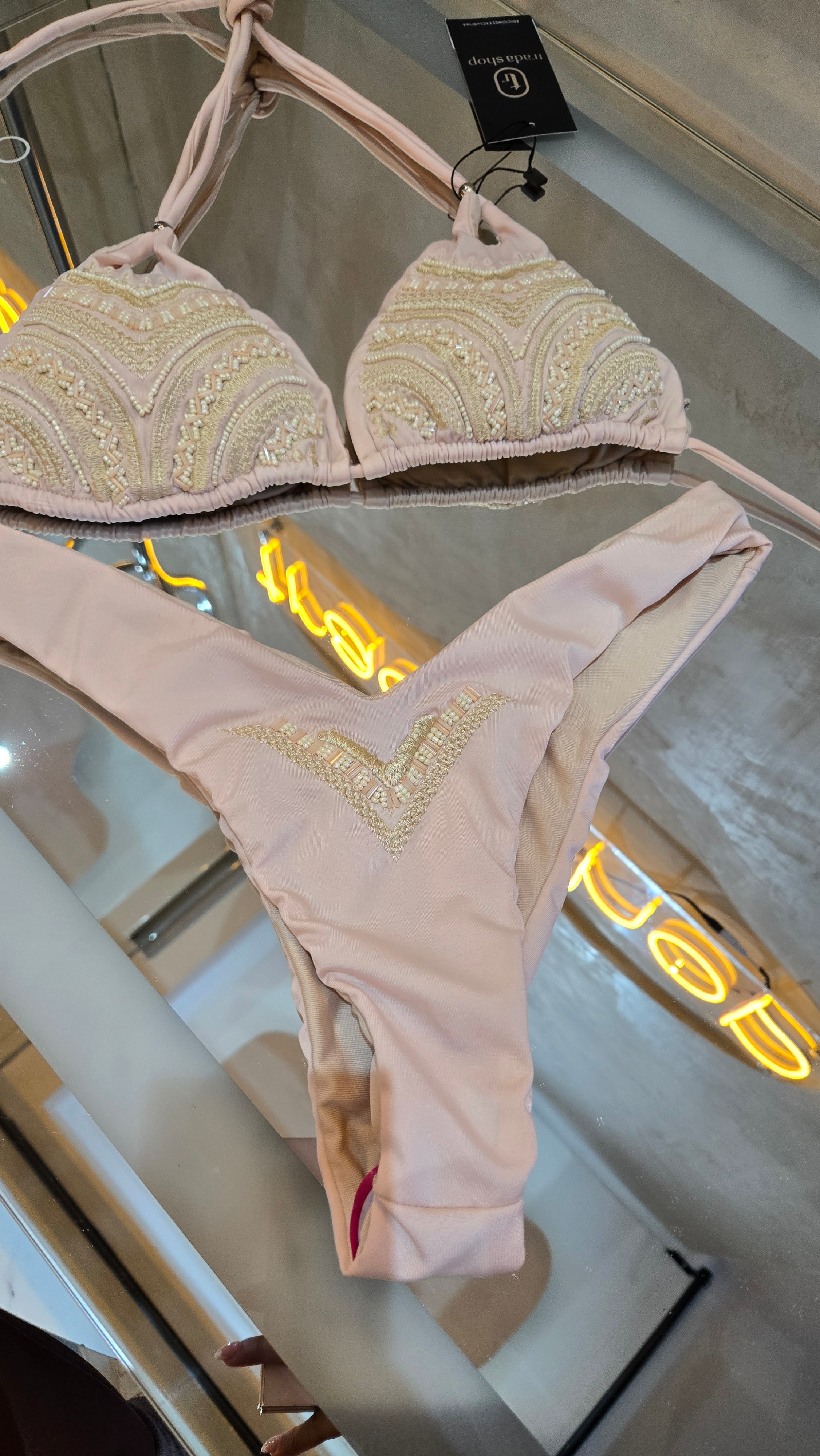 Traje de baño colombiano